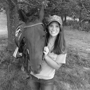 Meet your Posher, Lucinda